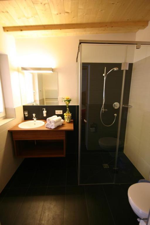 Hotel Mall Сан Валентино ала Мута Стая снимка